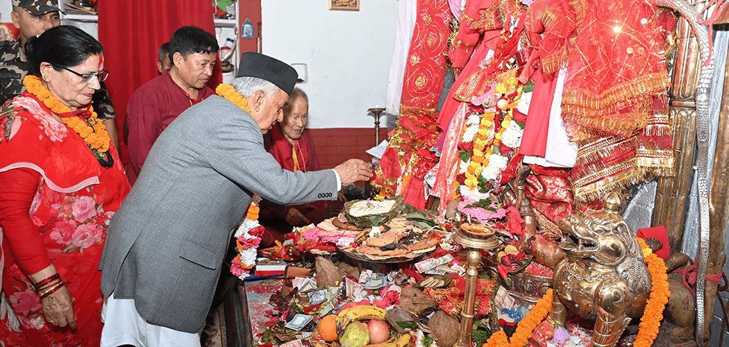 President performs puja at Ranauhireshwori Temple