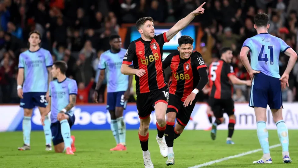 Bournemouth ends 10-man Arsenal's unbeaten start