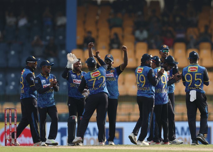 Sri Lanka sets up 2-0 sweep of Australia