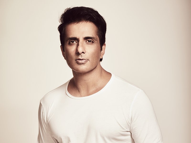 Actor Sonu Sood Questioned for Seven Hours in Betting App Case