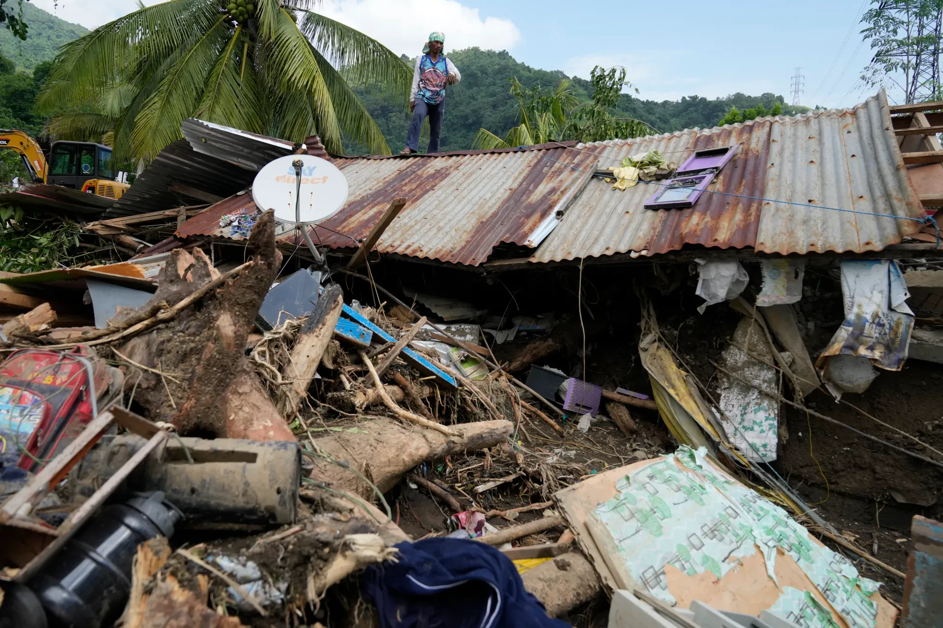 Death toll in Philippine storm rises to 100