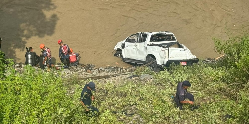 Vehicle plunged in Sunkoshi river retrieved, search on for three missing persons