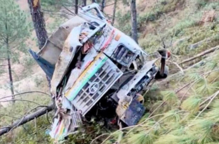 Tipper falls off road in Rolpa, driver killed