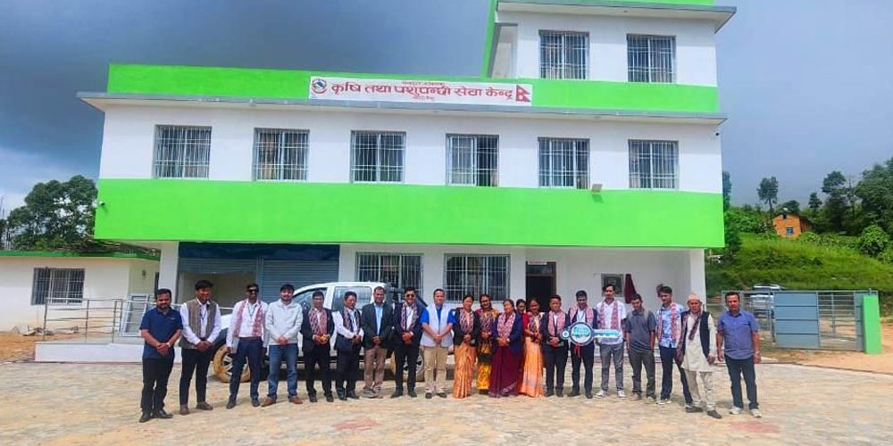 Agriculture centre with laboratory at Pauwadungma